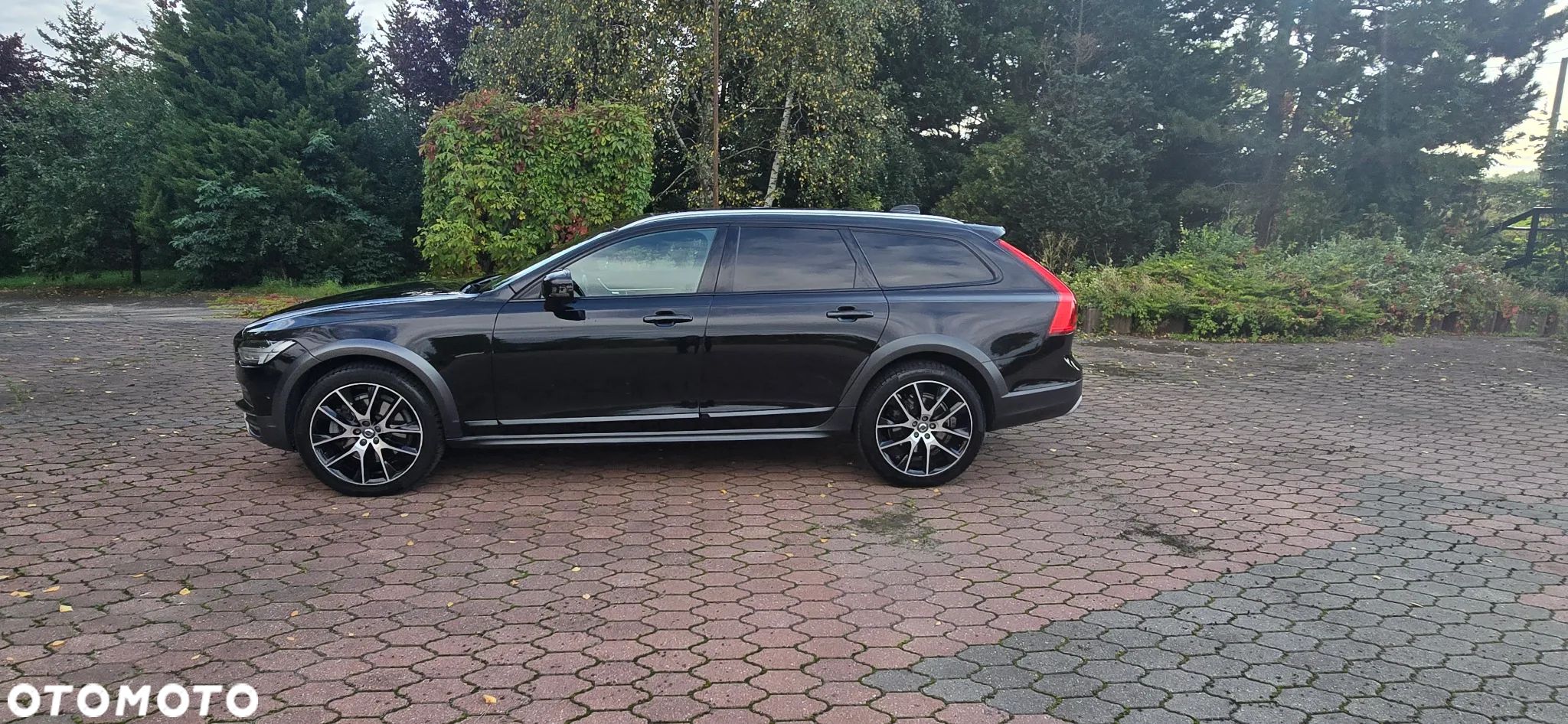 Volvo V90 Cross Country T6 AWD Ocean Race - 1
