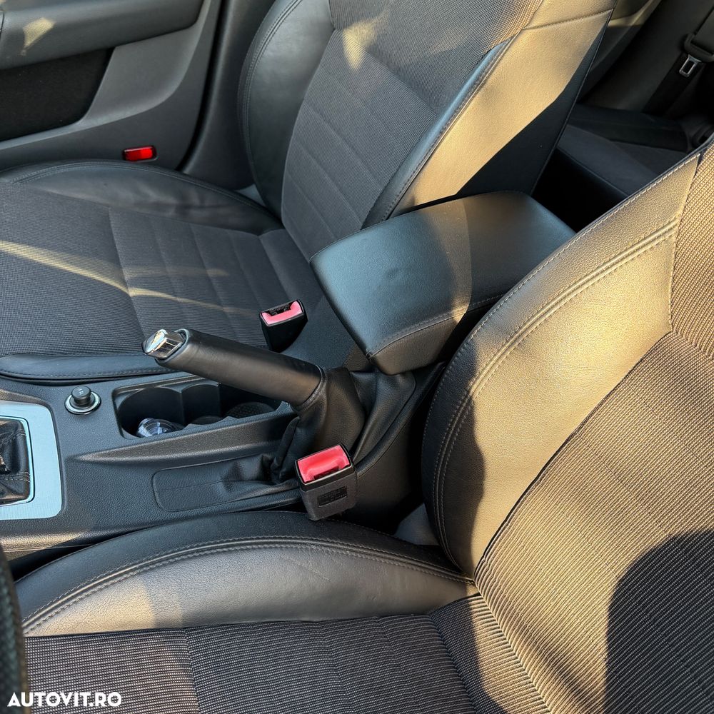 Skoda Octavia 1.6 TDI GREENLINE - 12