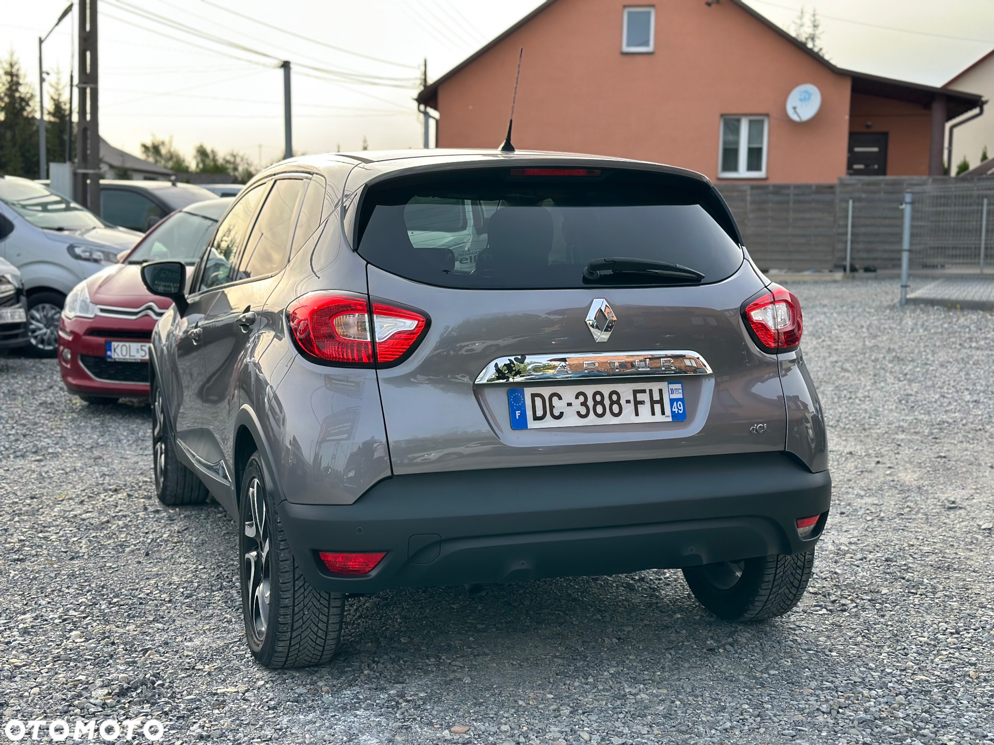 Renault Captur - 14