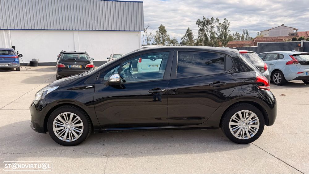 Peugeot 208 1.2 PureTech Style - 8