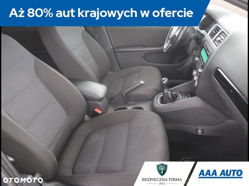 Volkswagen Jetta - 11