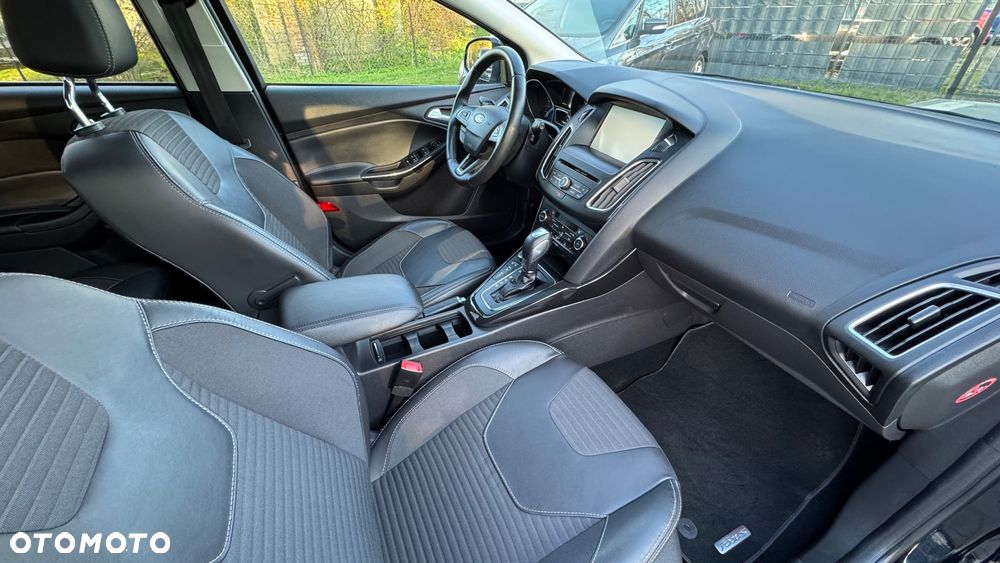 Ford Focus 2.0 TDCi ST PowerShift - 23
