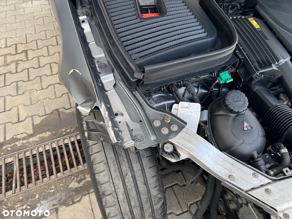 Mercedes-Benz GLC 300 e 4-Matic - 17