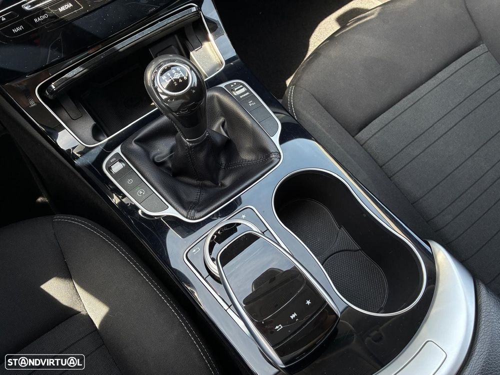 Mercedes-Benz C 200 d Avantgarde - 21