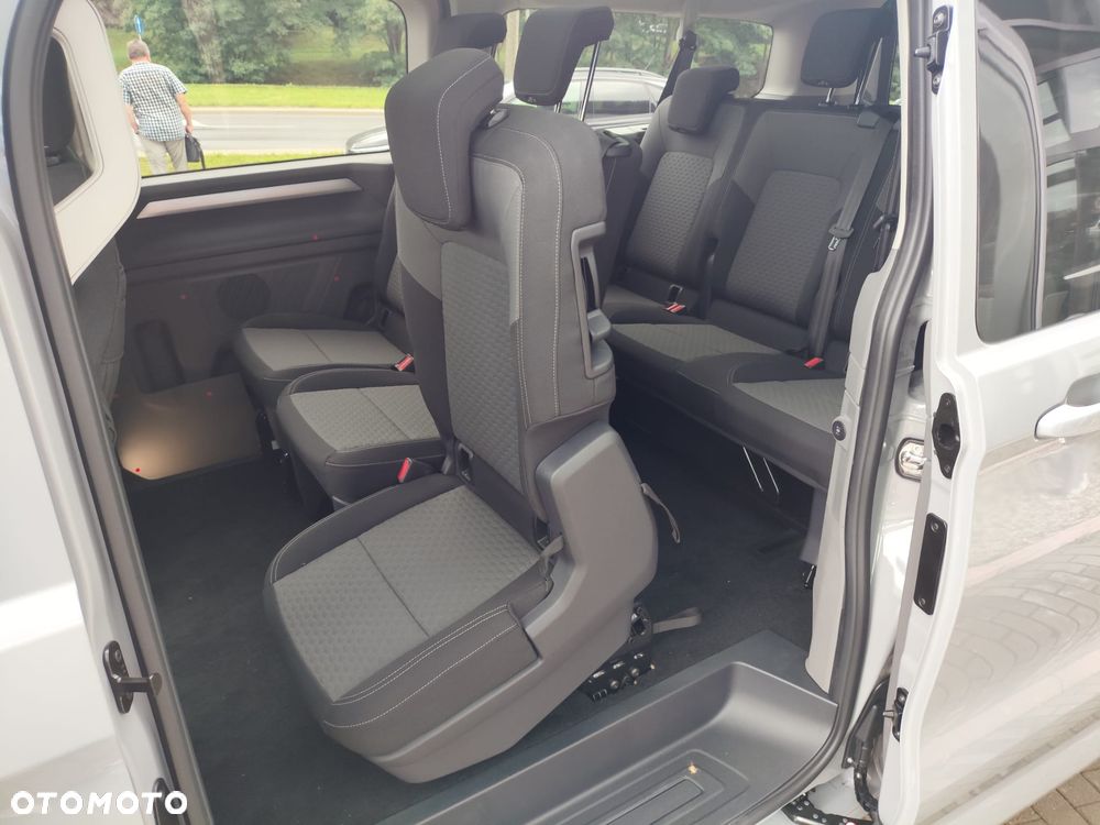Volkswagen Caravelle - 26