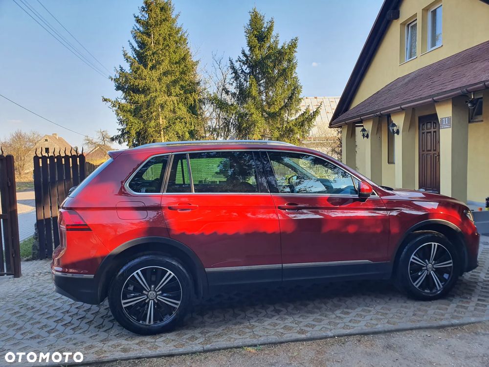 Volkswagen Tiguan - 11