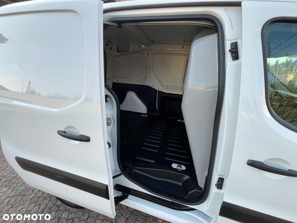 Citroën BERLINGO - 26