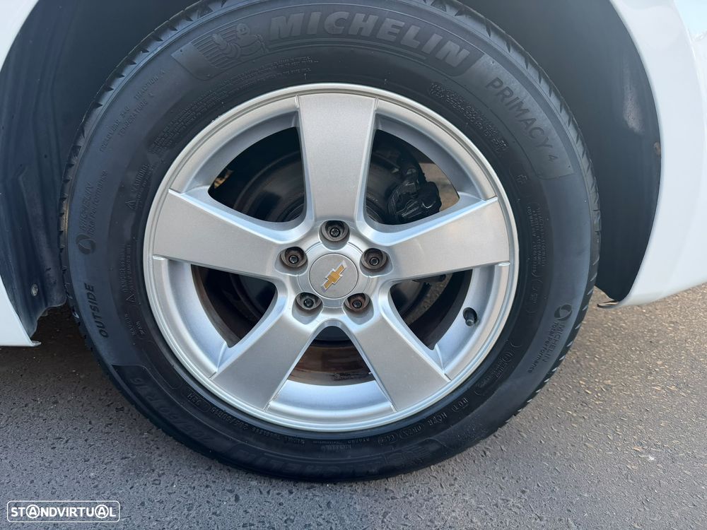 Chevrolet Cruze 1.6 LT - 22