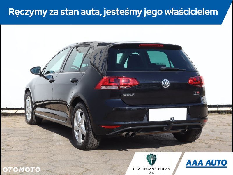 Volkswagen Golf - 5