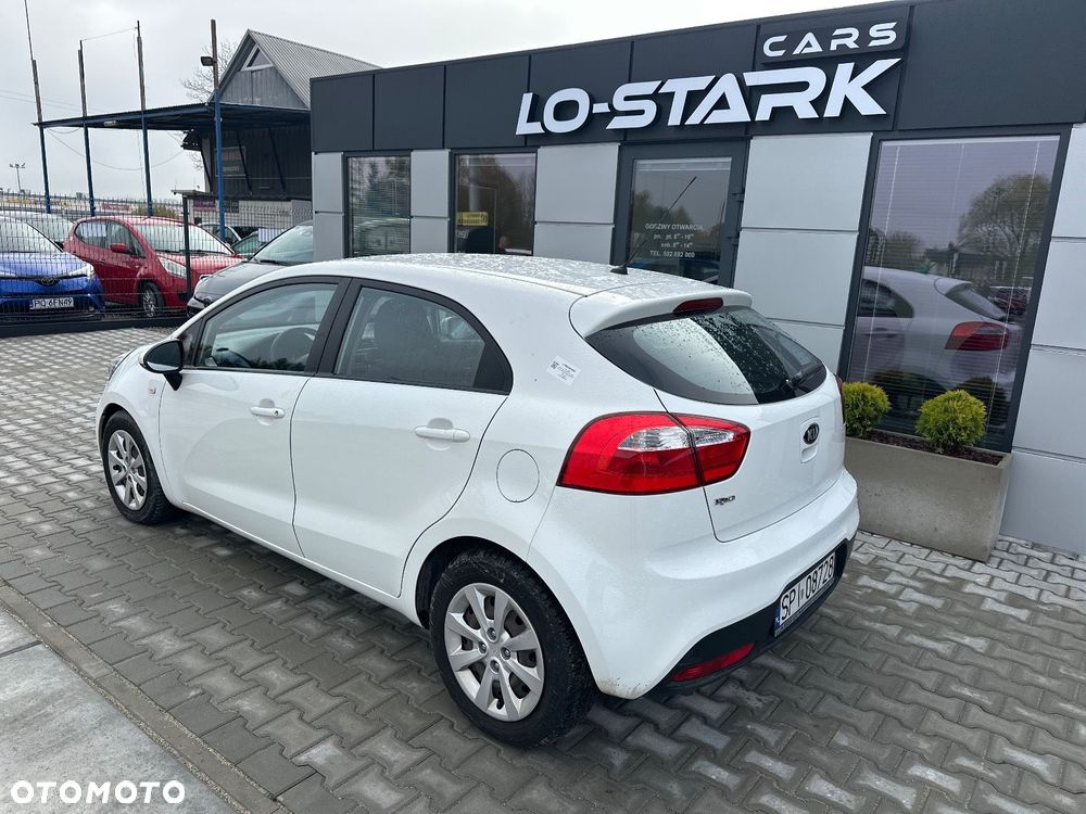 Kia Rio - 6