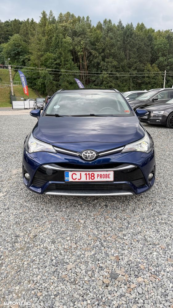 Toyota Avensis 2.0 D-4D Executive - 30