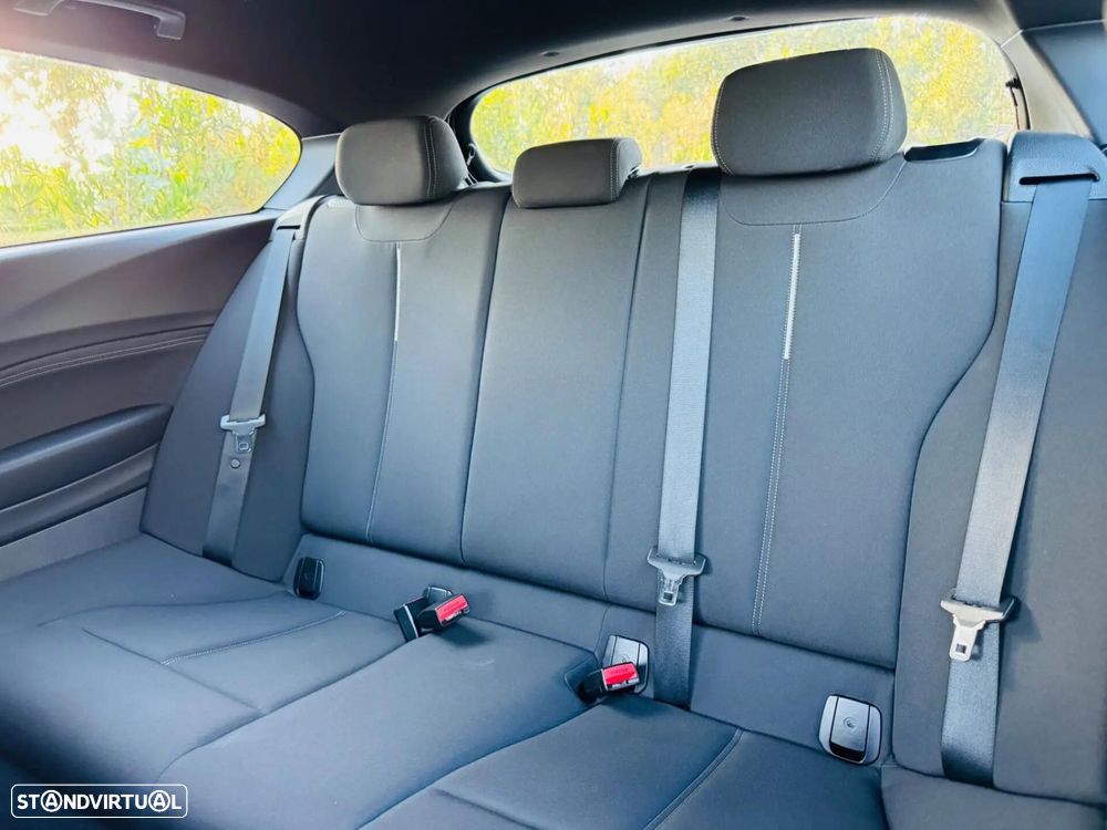 BMW 116 d Line Sport - 38