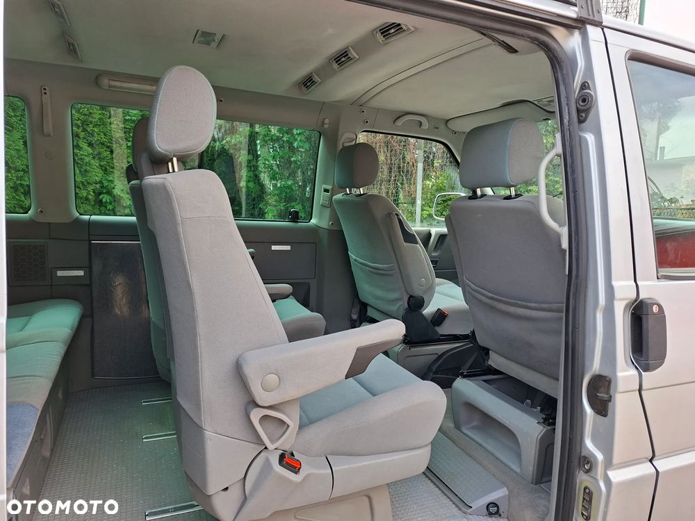 Volkswagen Multivan - 9