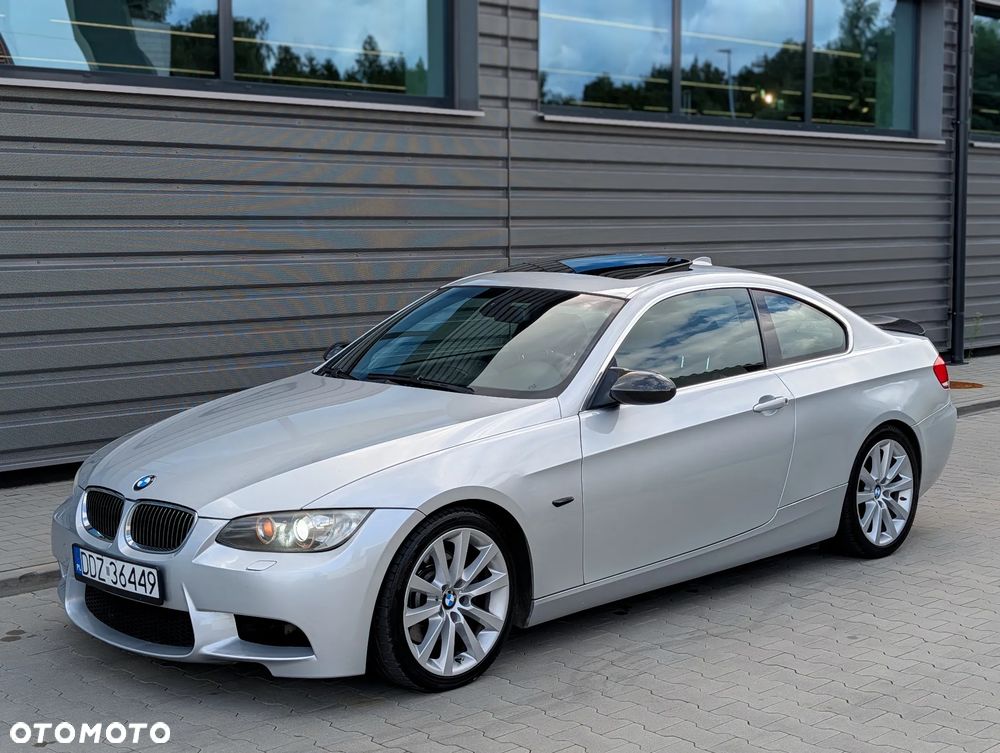 BMW Seria 3 325i M Sport Edition - 1