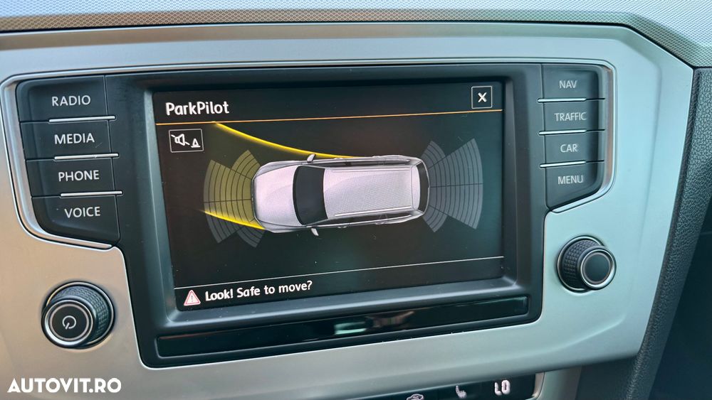 Volkswagen Passat 2.0 TDI DSG Comfortline - 15