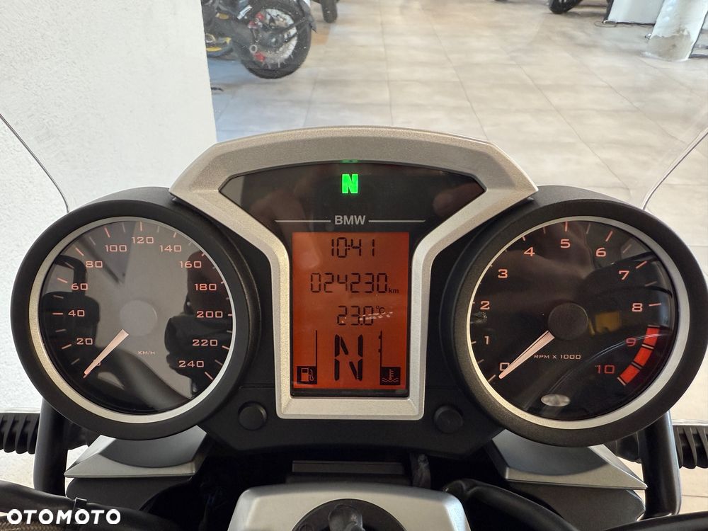 BMW R - 9