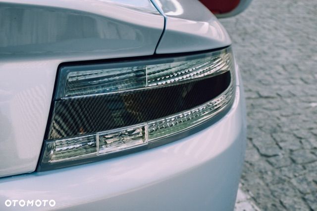 Aston Martin V8 Vantage 4,7 SportShift - 10