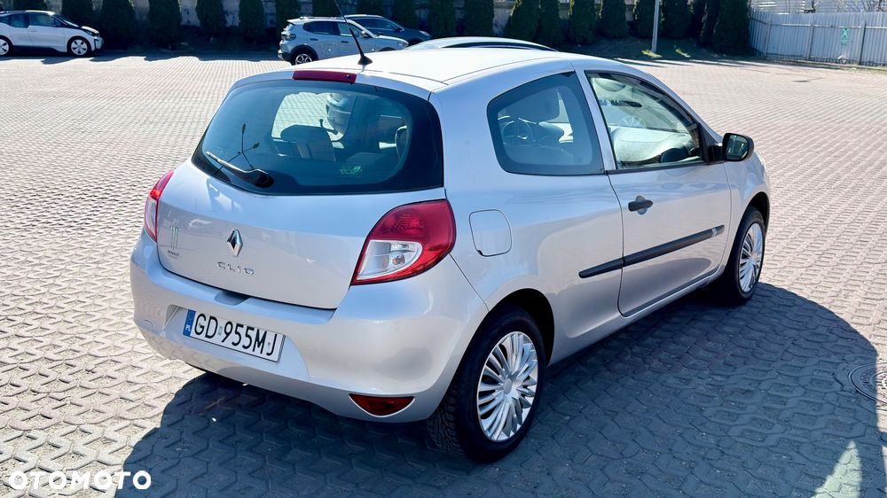Renault Clio - 3