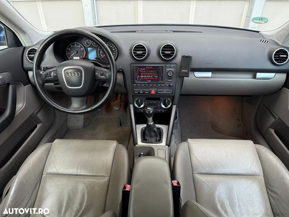 Audi A3 Sportback 1.6 FSI Ambition - 24