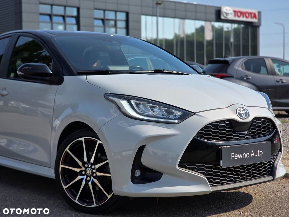 Toyota Yaris - 16