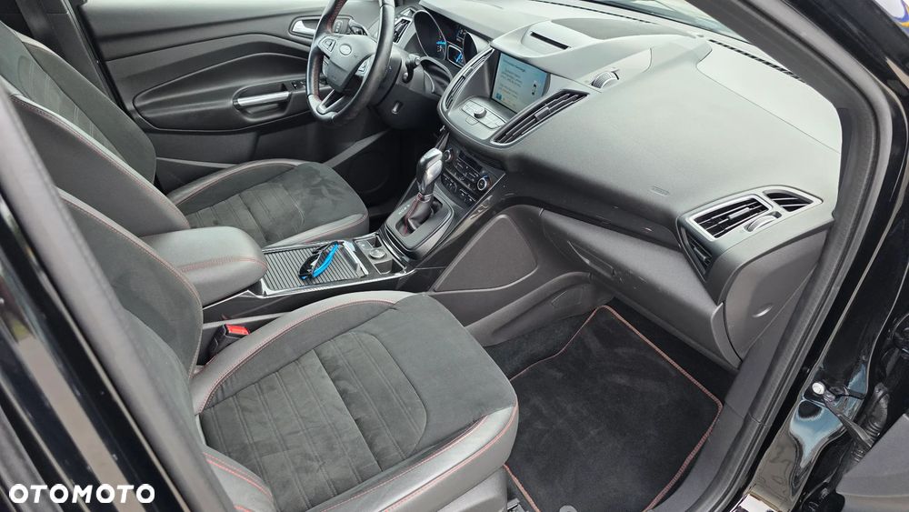 Ford Kuga - 22