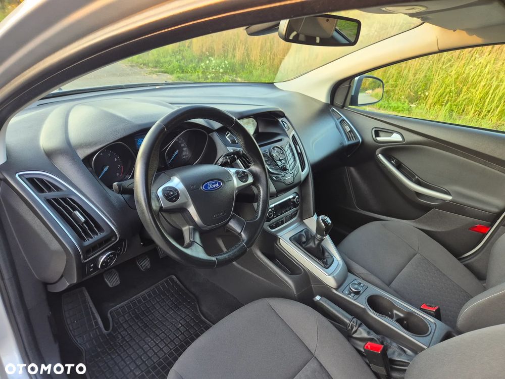 Ford Focus - 26