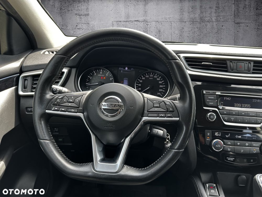 Nissan Qashqai 1.2 DIG-T Xtronic ACENTA - 13