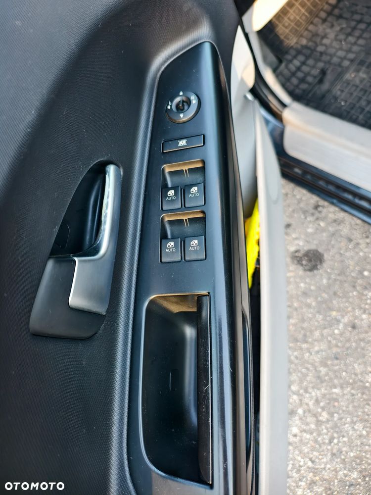 Kia Ceed - 23