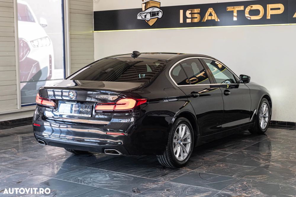 BMW Seria 5 520d Aut. Luxury Line - 35