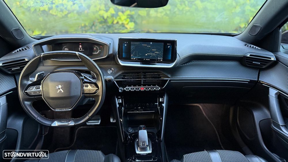 Peugeot 2008 1.2 PureTech GT Pack EAT8 - 5