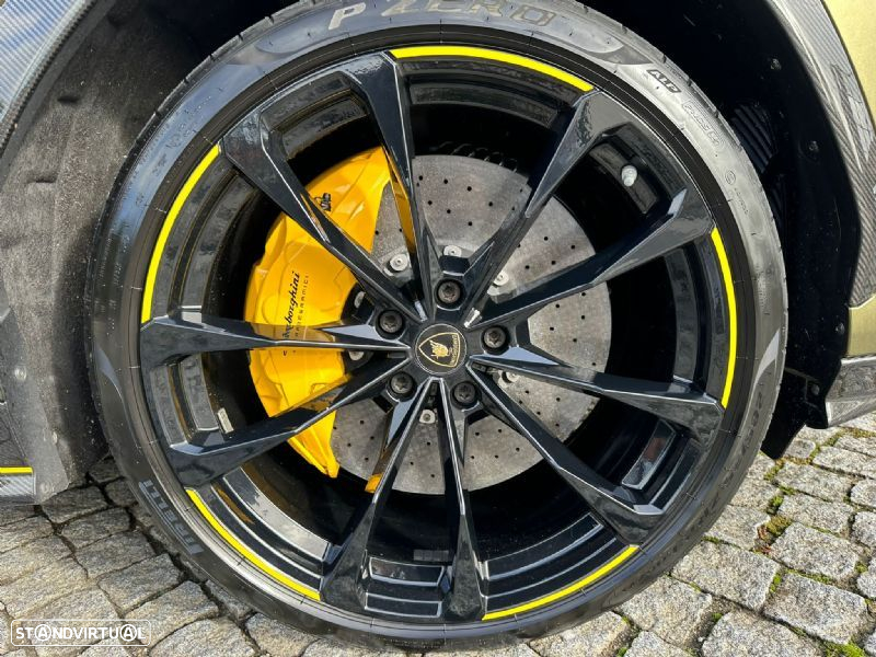 Lamborghini Urus 4.0 V8 - 24