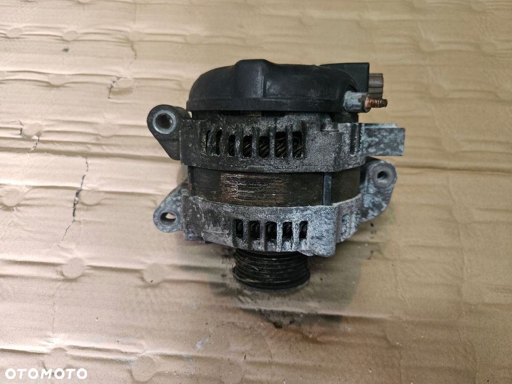 TOYOTA VERSO AURIS AVENSIS T27 09-17 D4D ALTERNATOR - 1