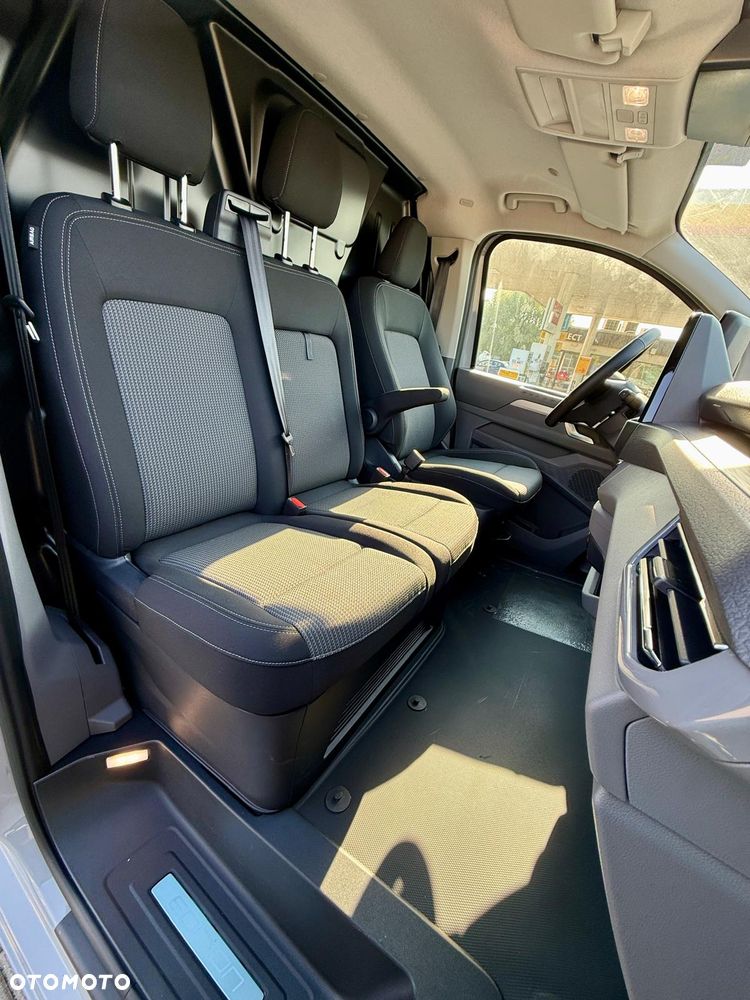 Volkswagen Transporter T7 - 13