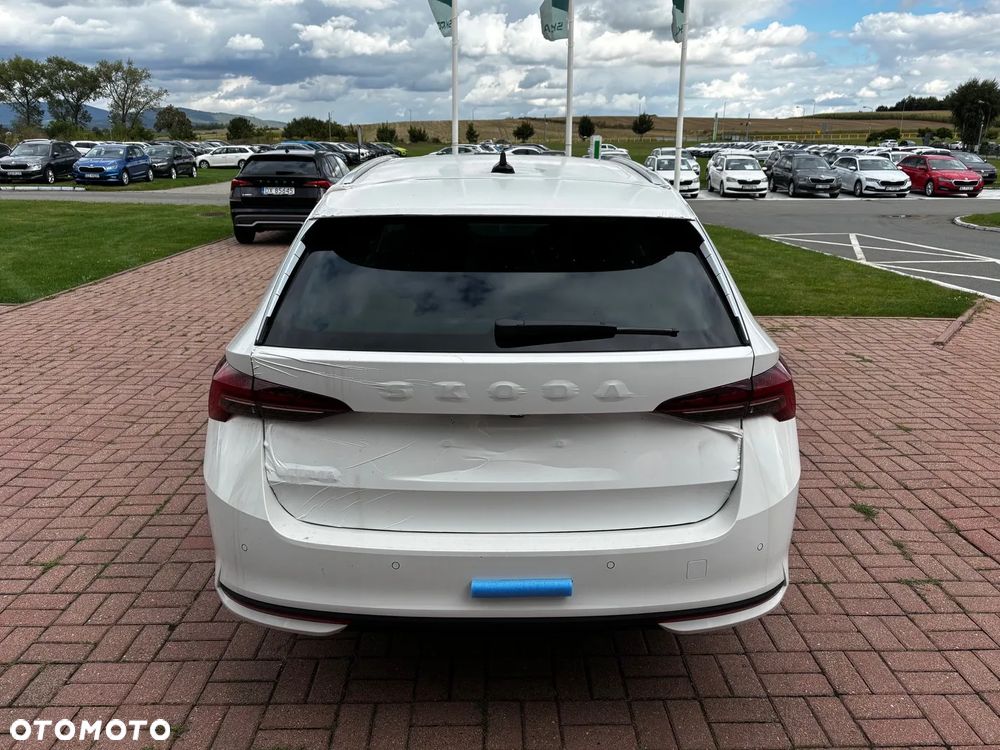 Skoda Octavia 2.0 TDI Selection - 8