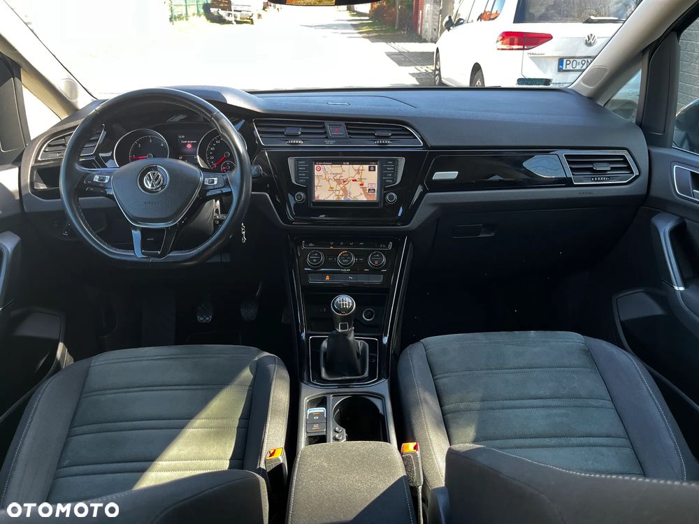 Volkswagen Touran 1.6 TDI SCR BlueMotion Technology Comfortline - 32