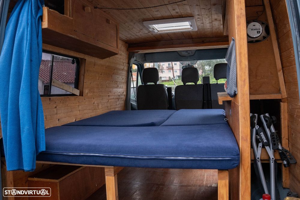 Mercedes-Benz Sprinter - 11