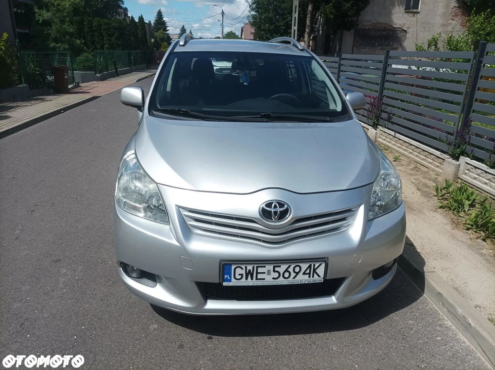 Toyota Verso 1.8 Premium EU5 MS - 6