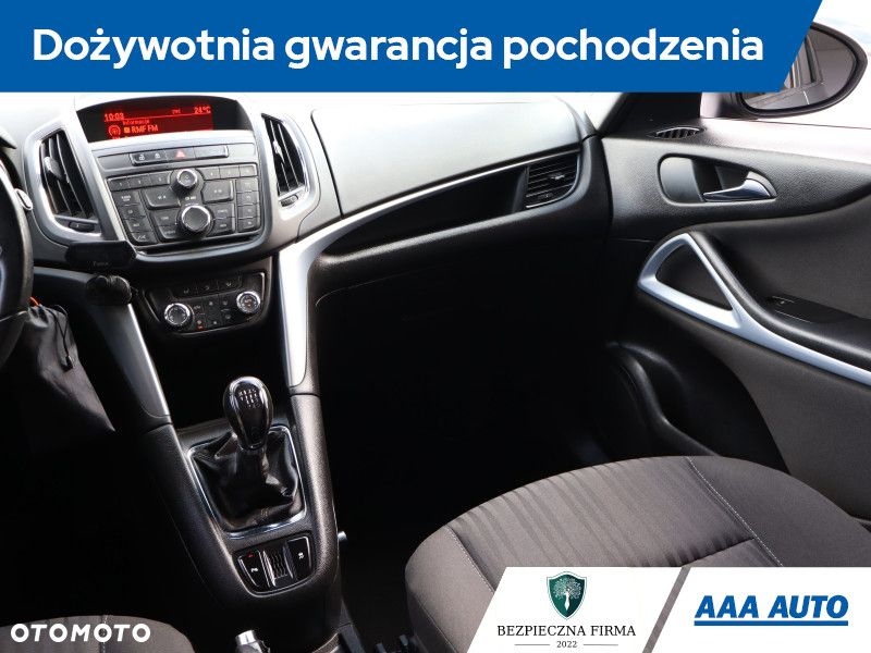 Opel Zafira - 9