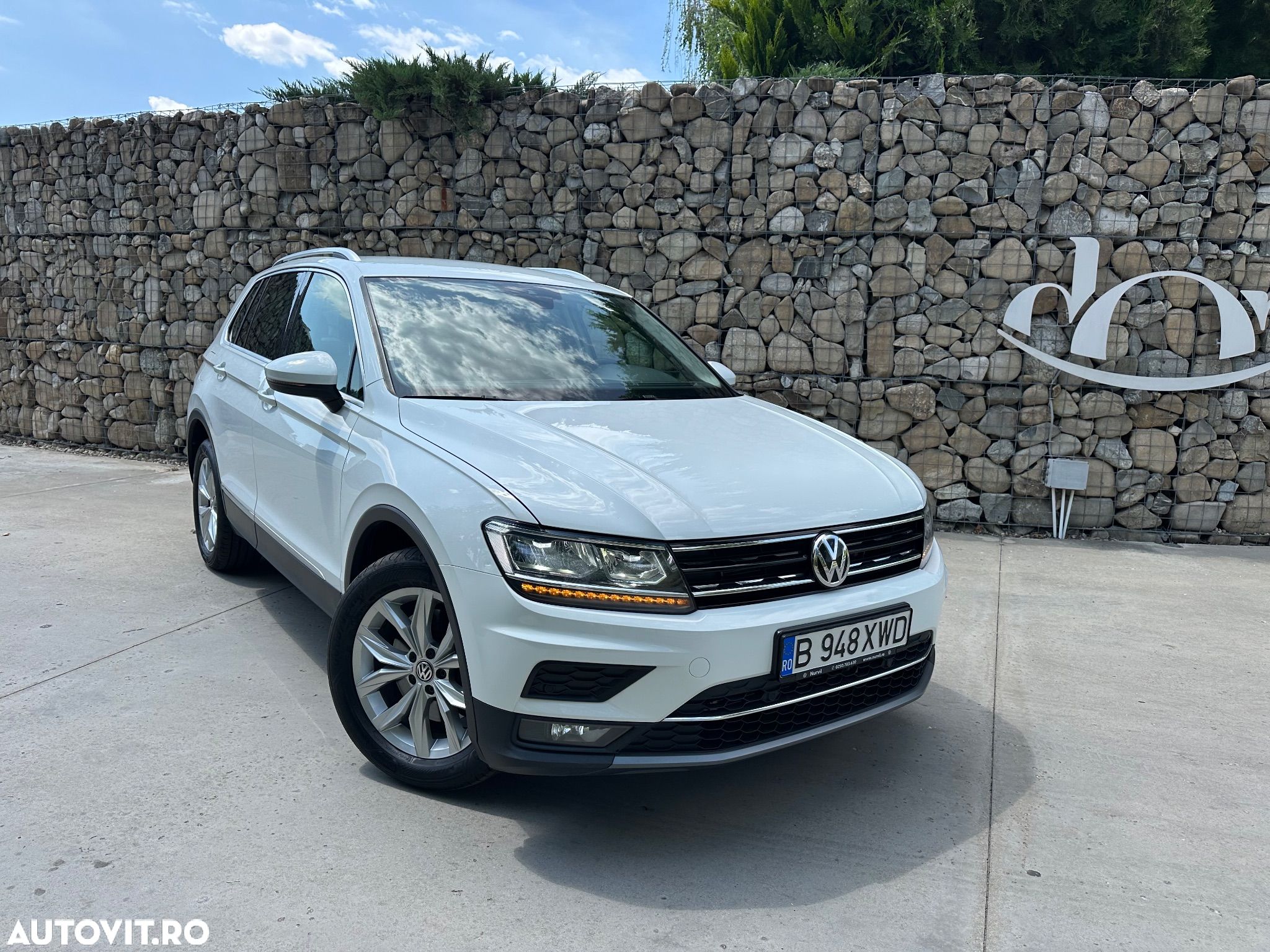 Volkswagen Tiguan 2.0 TDI 4Mot DSG Highline - 1
