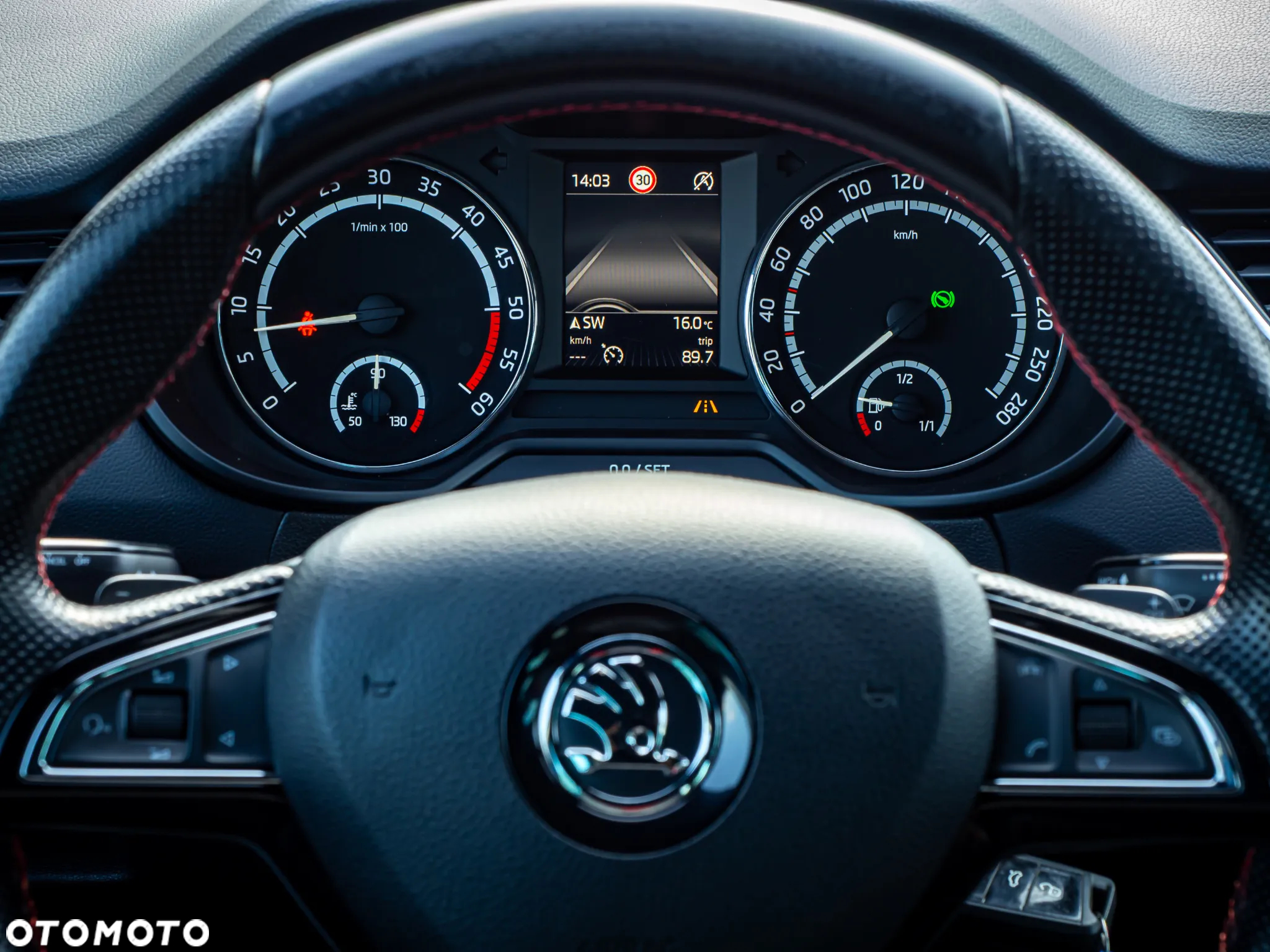 Skoda Octavia Combi 2.0 TDI DSG RS - 21