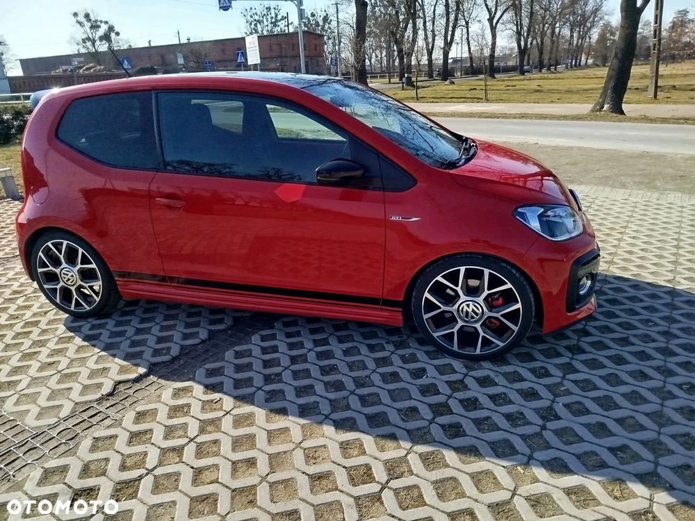 Volkswagen up! GTI - 1