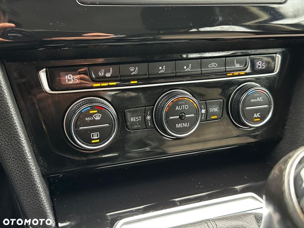 Volkswagen Passat 2.0 TDI BMT Highline - 18