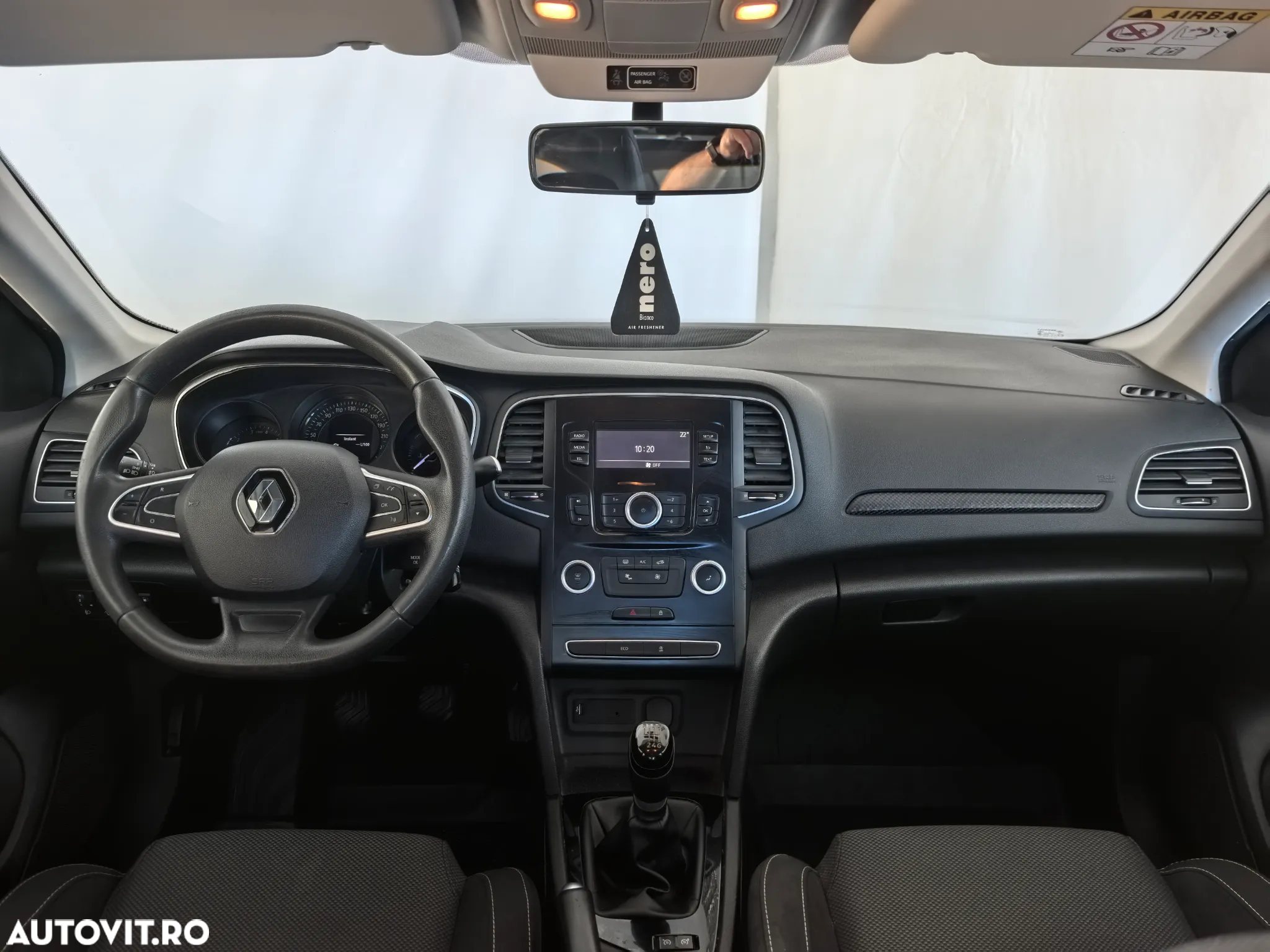 Renault Megane ENERGY TCe Zen - 12