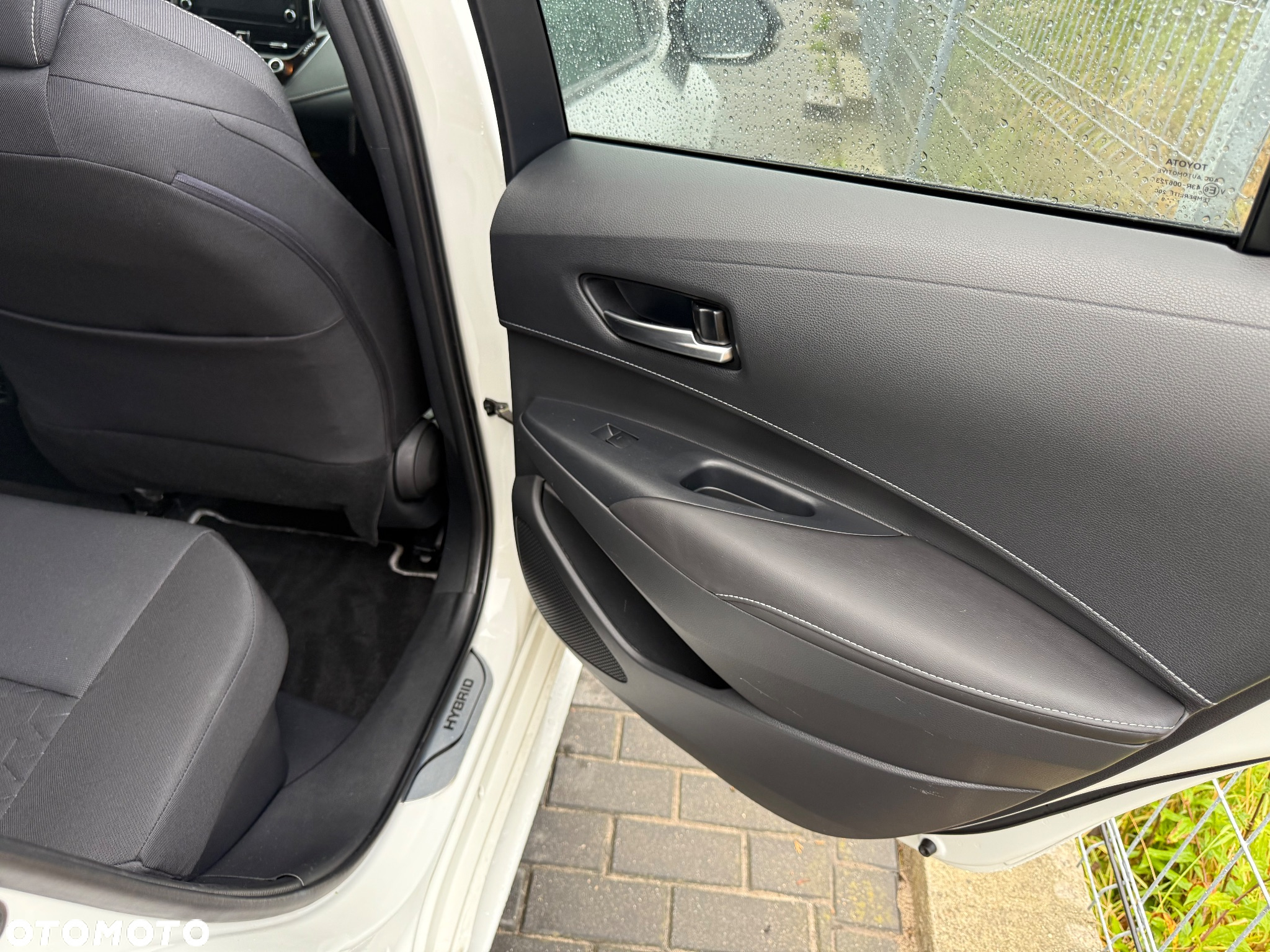 Toyota Corolla 1.8 Hybrid Active - 13