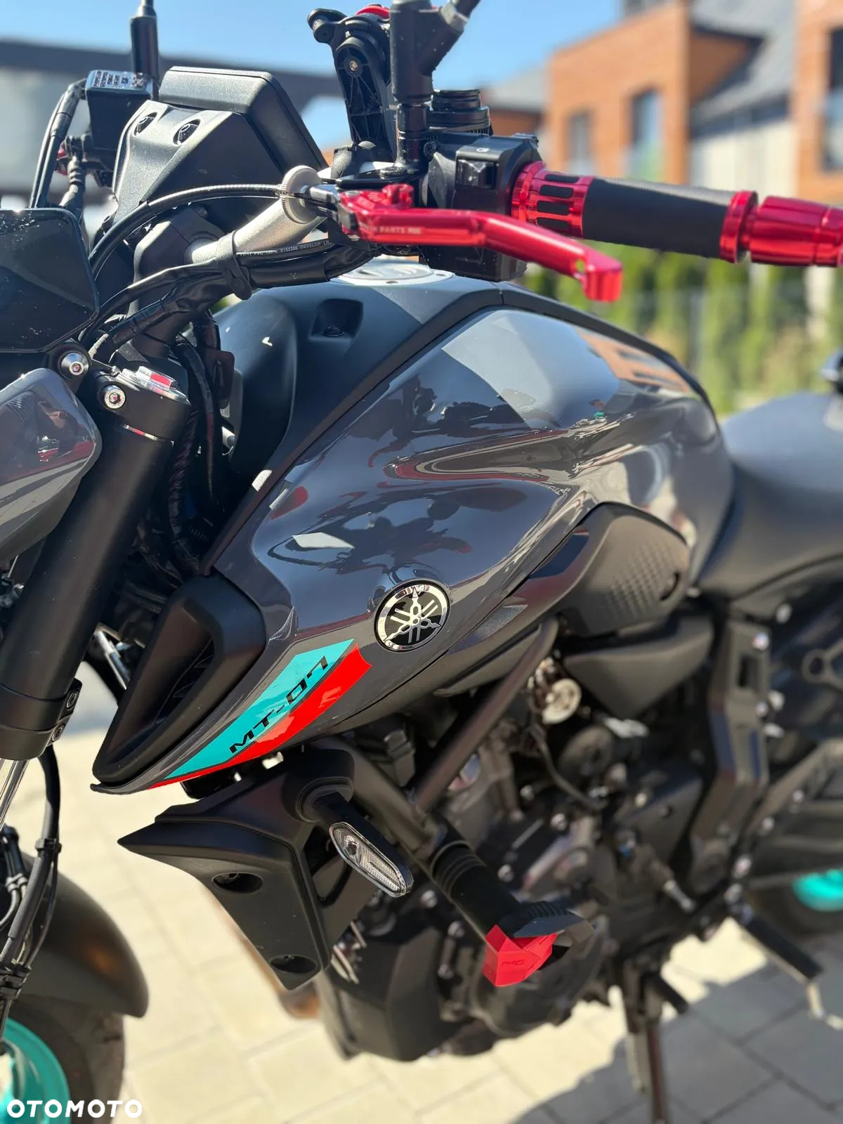 Yamaha MT - 16