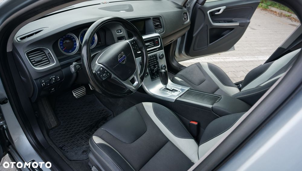 Volvo V60 - 14