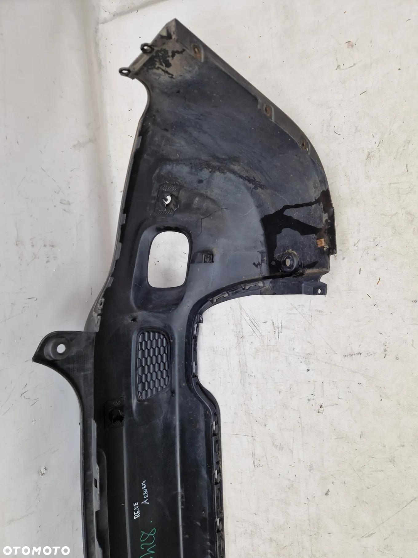 DOKŁADKA TYLNEGO ZDERZAKA ZDERZAK RENEGADE 4 PDC - 7
