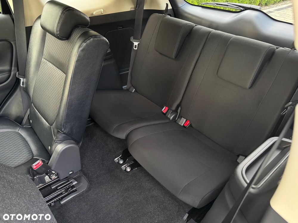 Mitsubishi Outlander 2.2 DID Intense - 27