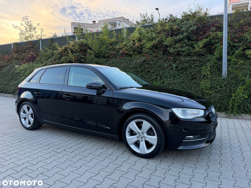 Audi A3 Sportback 1.8 TFSI Ambiente - 10