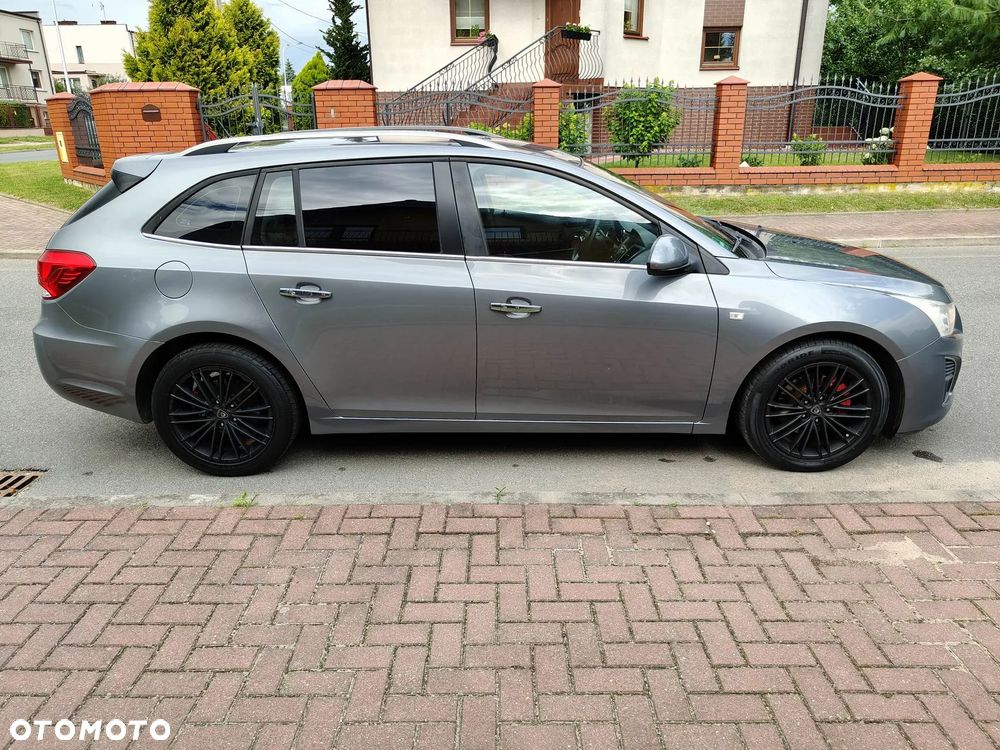 Chevrolet Cruze 2.0 LTZ - 9